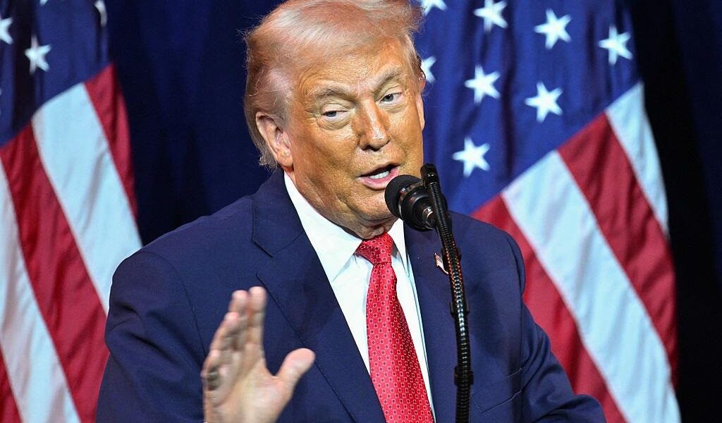 Новини світу - Закон про санкції проти РФ: Трамп висунув умову