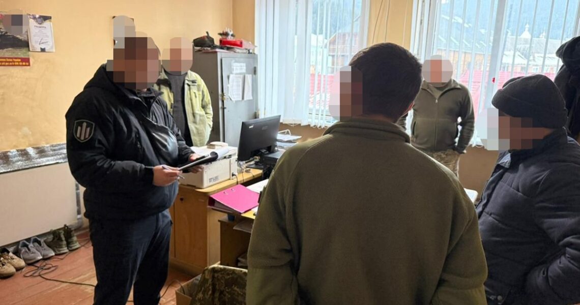 Новини України - Затримано військового РТЦК Франківщини за побиття військовозобов'язаних