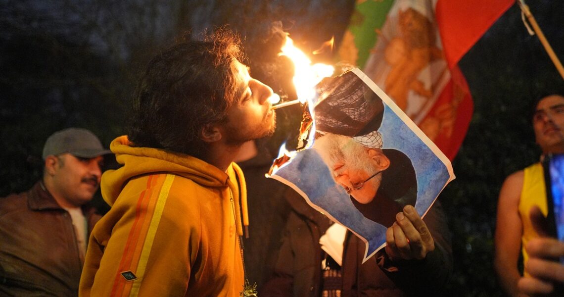 Новини України - Зеленський закликав світ повалити режим в Ірані