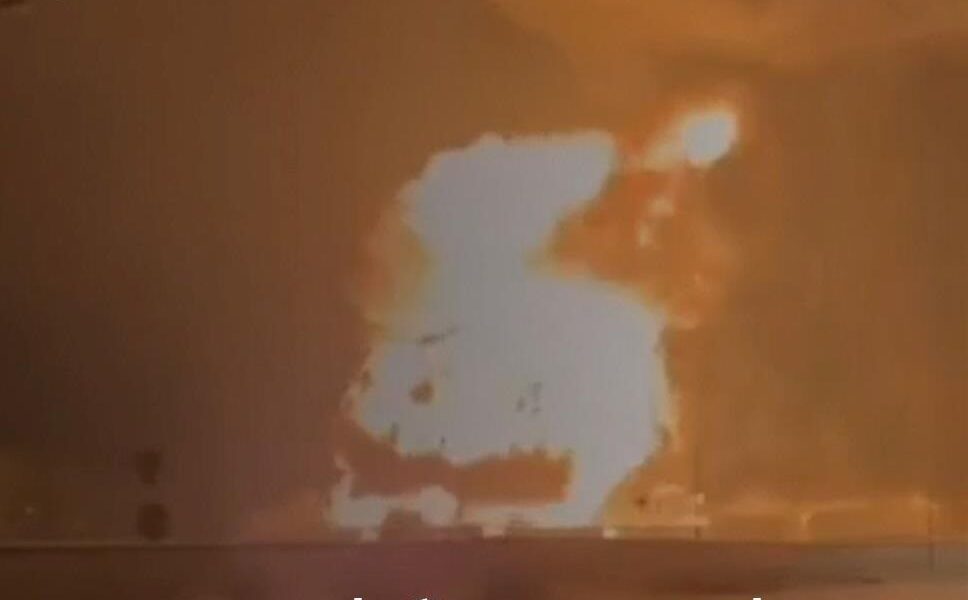 Новини України - ЗСУ уразили нафтобазу в Росії і склад на Донеччині